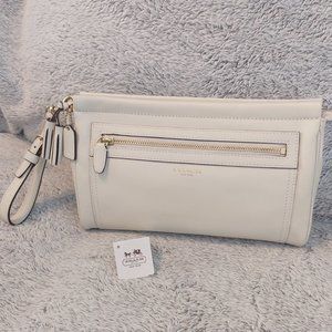 LIKE NEW!! COACH *EXTRA LARGE* Legacy XL Wristlet/Clutch Leather with Tassels